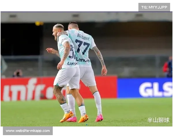 意大利足球甲级联赛维罗纳杜达任意球攻门被扑